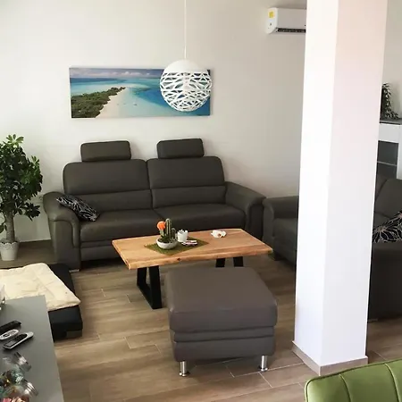 Emsare Lägenhet Vodice