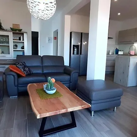 Apartment Emsare